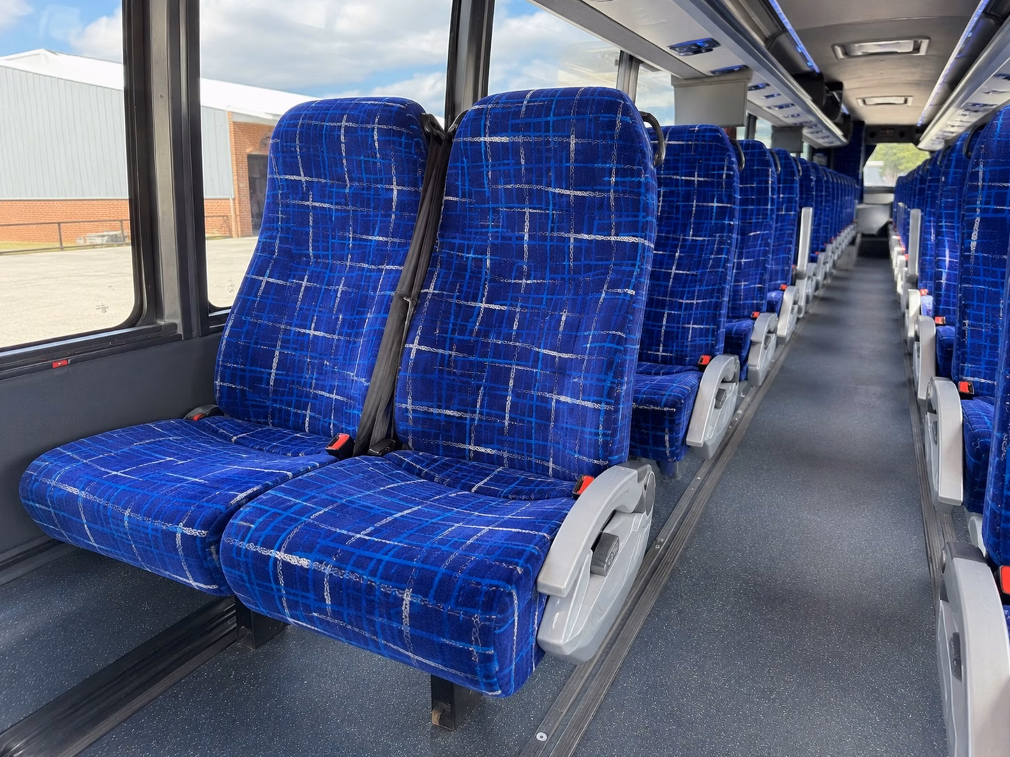 little rock charter bus rental